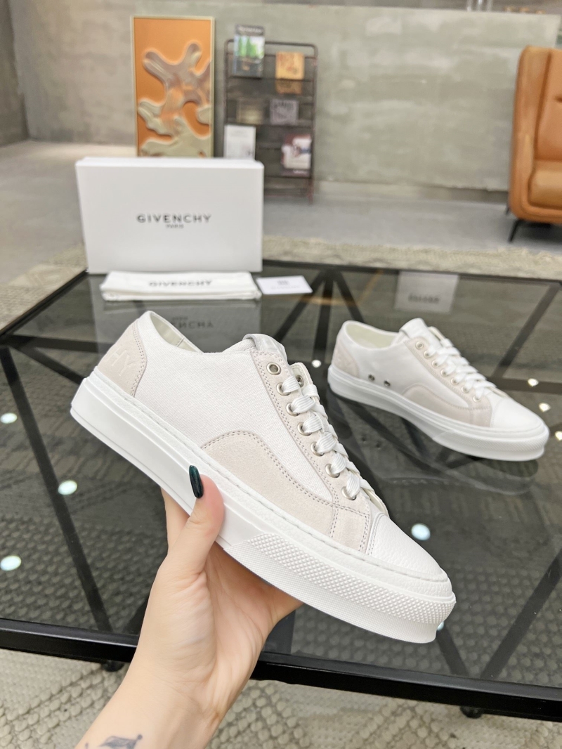 Givenchy Sneakers